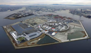 大阪・関西万博後の夢洲と大阪湾岸エリアの空撮風景